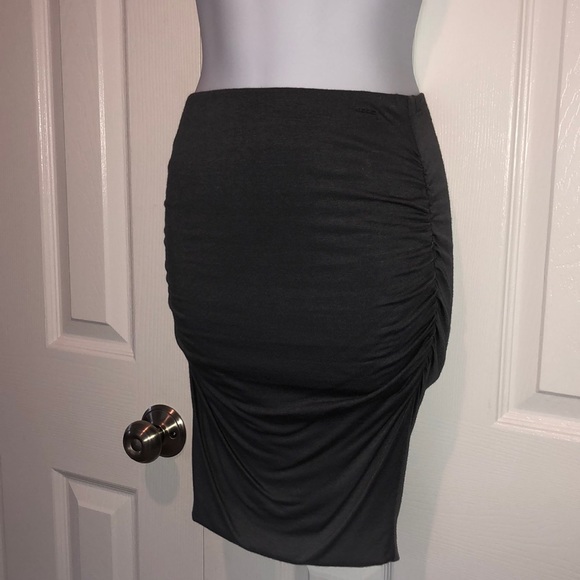 "Love Ady" body con Charcoal gray rusched side gathered skirt small - Picture 5 of 6